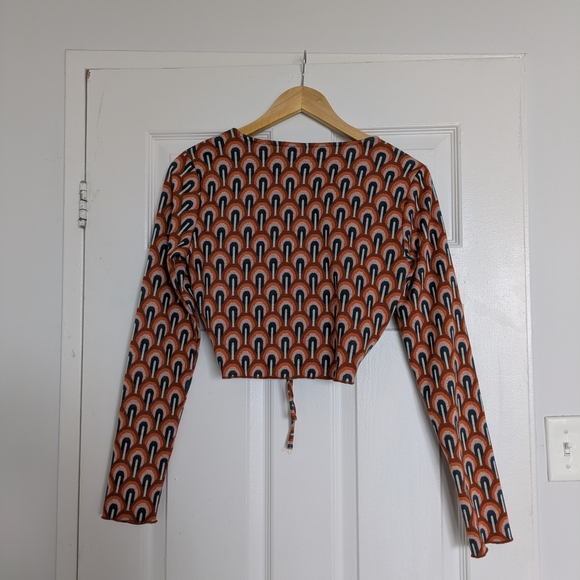 Twik Multicolor Patterned Crop Top with Drawstring - Picture 3 of 7